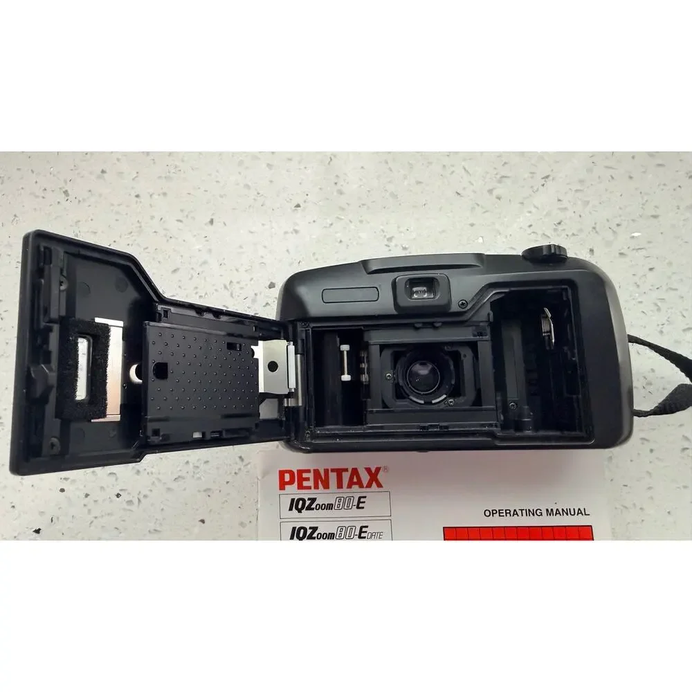 Pentax IQZoom 80-E 35mm Point & Shoot Film Camera 38-80mm Zoom Lens - Tested